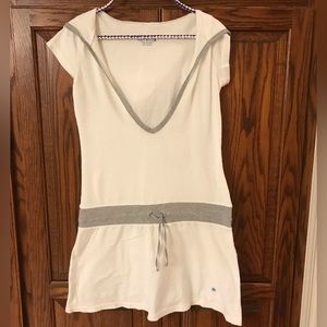 Ladies Short Sleeved Top with Hood Size: Medium